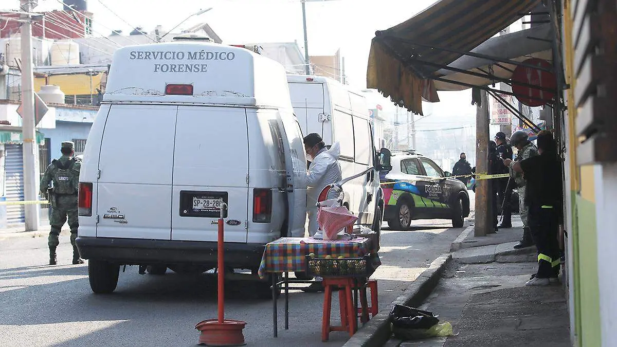 Embolsado y con un mensaje fue hallado el cuerpo sin vida de un hombre en San Jerónimo Caleras